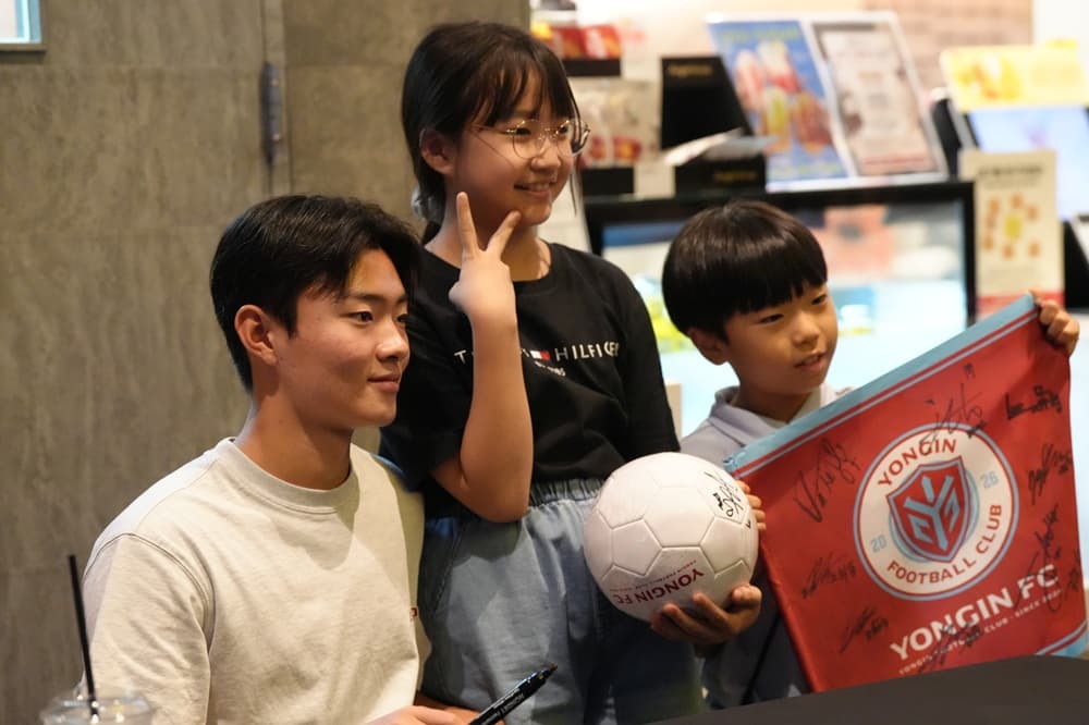 ‘영화관에서 만나는 용인FC’…롯데컬처웍스와 <고스트밴드> 팬 대상 특별 시사회 성료 관련 이미지